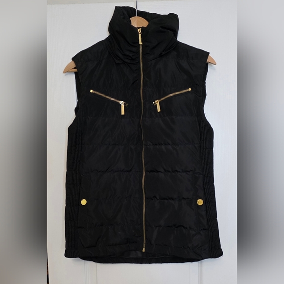 Michael Kors Jackets & Blazers - Michael Kors Hooded Quilted Puffer Vest - Size Small